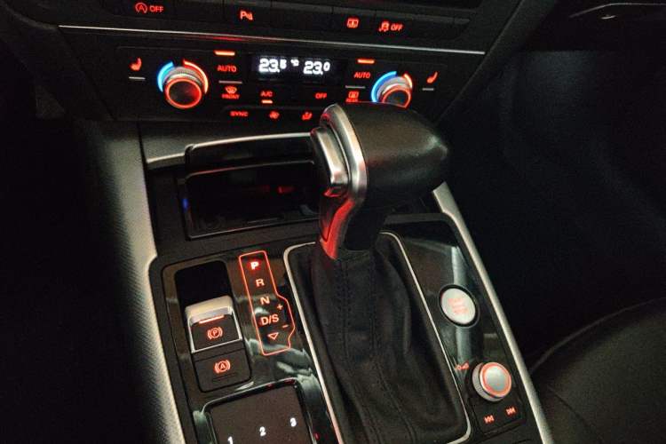 Used Audi A6L 2014 TFSI Comfort Model Gear Lever