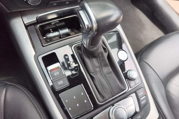 Used Audi A6L 2014 TFSI Standard Model Gear Lever