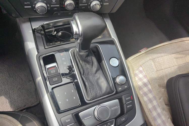 Used Audi A6L 2014 TFSI Standard Model Gear Lever