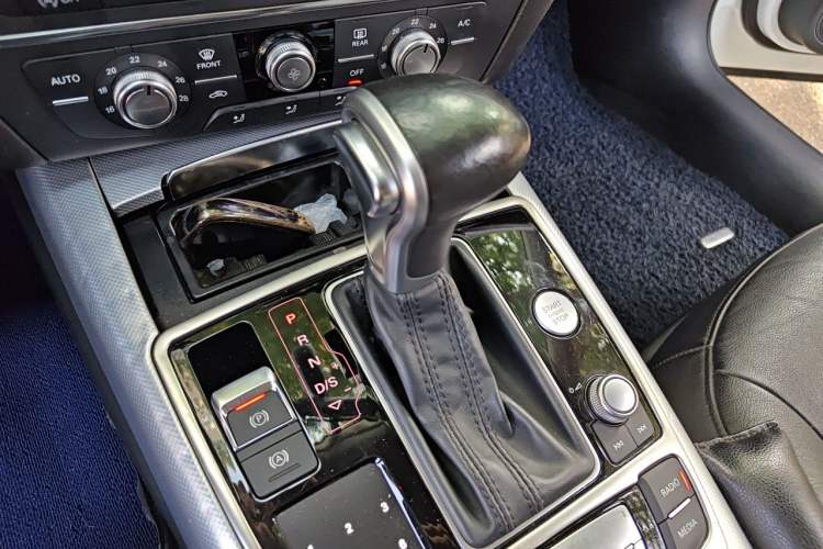 Used Audi A6L 2014 TFSI Standard Model Gear Lever