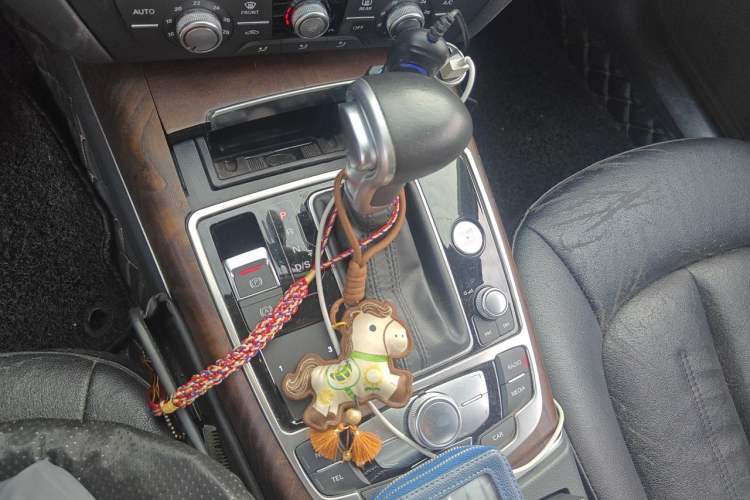 Used Audi A6L 2014 TFSI Standard Model Gear Lever