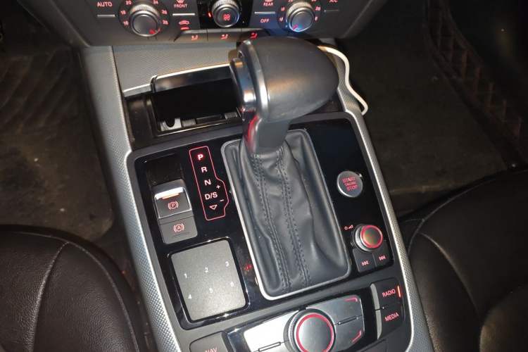 Used Audi A6L 2014 TFSI Standard Model Gear Lever