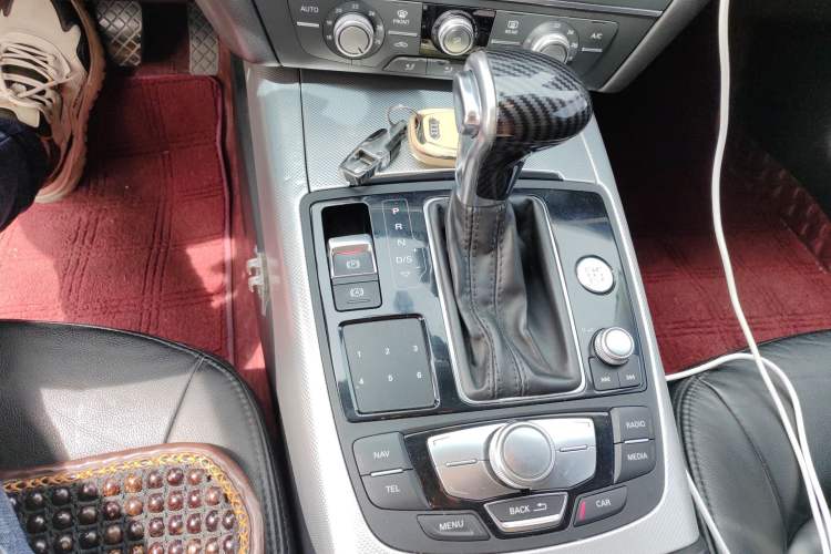 Used Audi A6L 2014 TFSI Standard Model Gear Lever