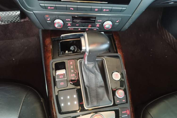 Used Audi A6L 2014 30 FSI Comfort Model Gear Lever
