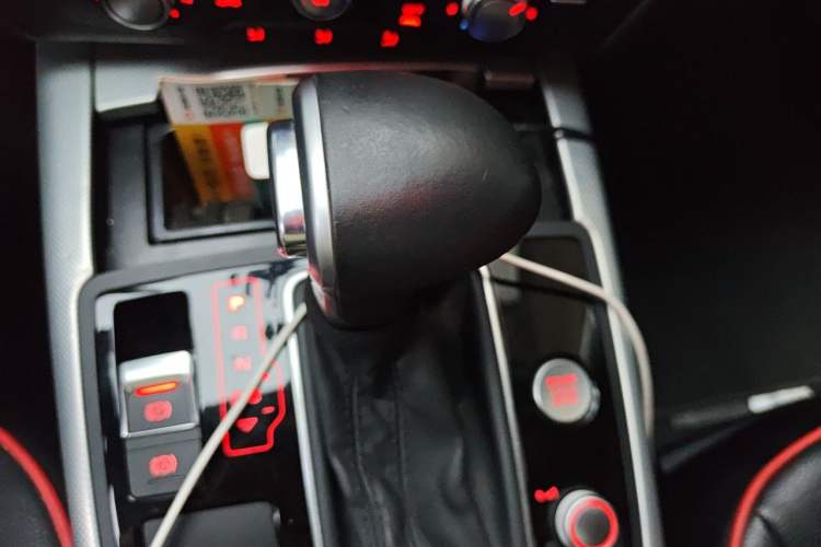 Used Audi A6L 2014 TFSI Standard Model Gear Lever