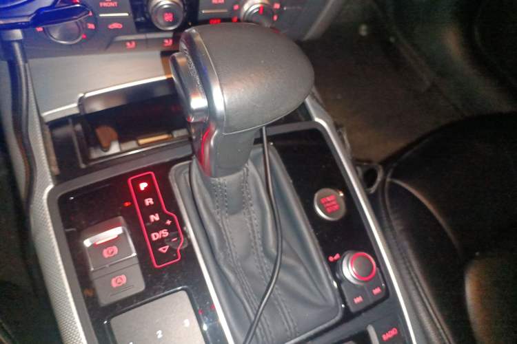 Used Audi A6L 2014 TFSI Standard Model Gear Lever