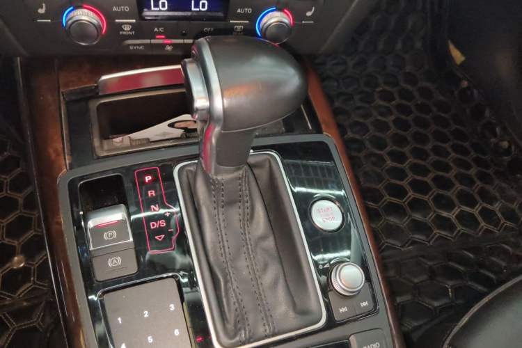 Used Audi A6L 2014 30 FSI Comfort Model Gear Lever