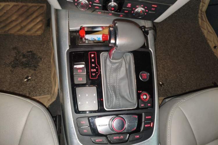 Used Audi A6L 2014 TFSI Standard Model Gear Lever