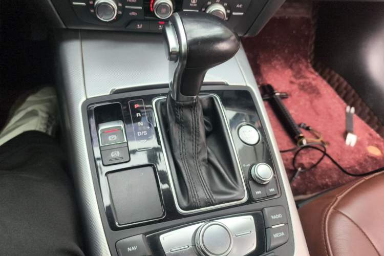Used Audi A6L 2014 TFSI Standard Model Gear Lever