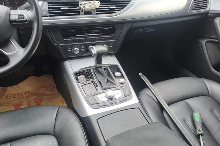 Used Audi A6L 2014 TFSI Standard Model Gear Lever