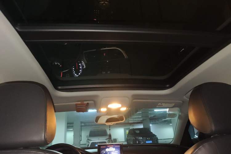 Used Audi A6L 2014 30 FSI Comfort Model Headliner