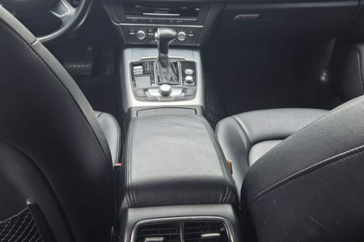 Used Audi A6L 2014 TFSI Standard Model Interior 4