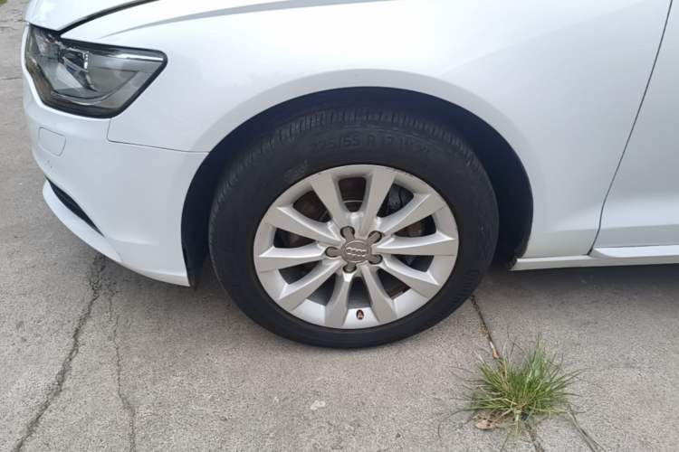 Used Audi A6L 2014 TFSI Standard Model Left Front Wheel Hub