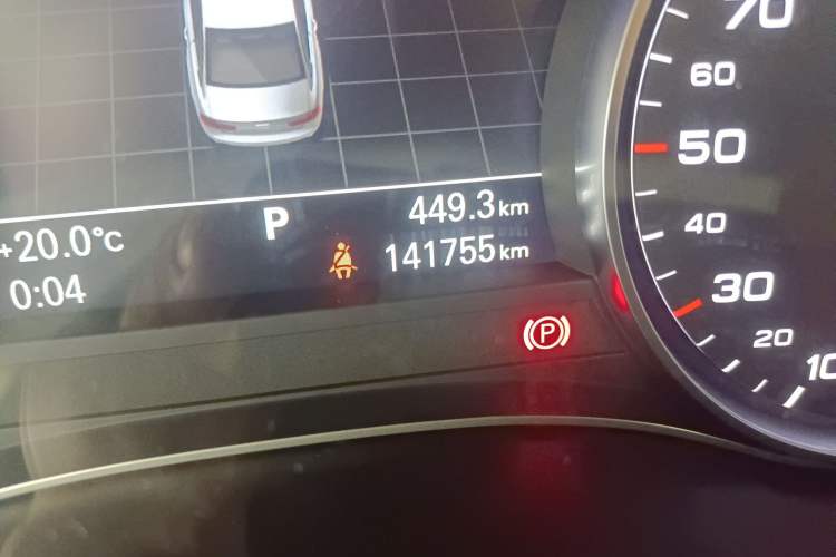 Used Audi A6L 2014 TFSI Standard Model Odometer Close Up
