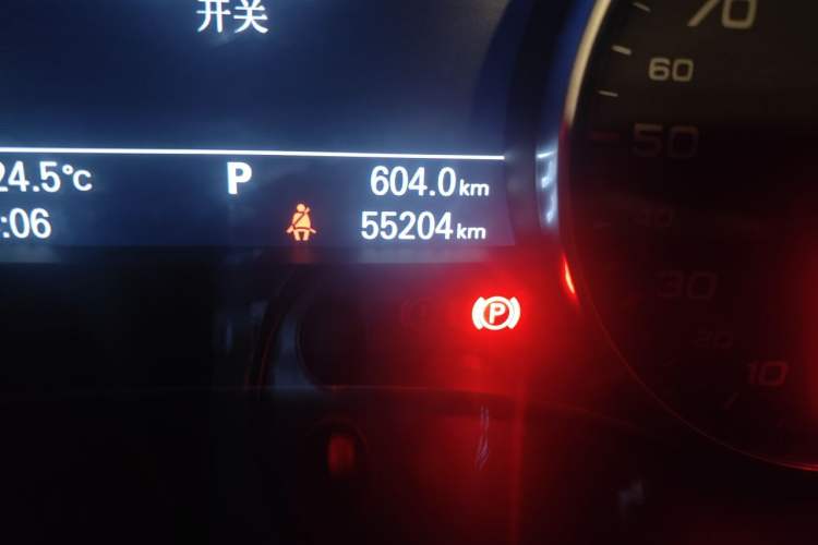 Used Audi A6L 2014 TFSI Standard Model Odometer Close Up