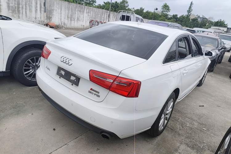 Used Audi A6L 2014 30 FSI Comfort Model Rear Right 45 Deg