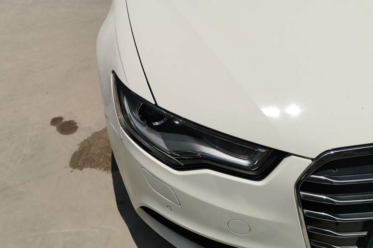 Used Audi A6L 2014 TFSI Standard Model Right Front Headlight