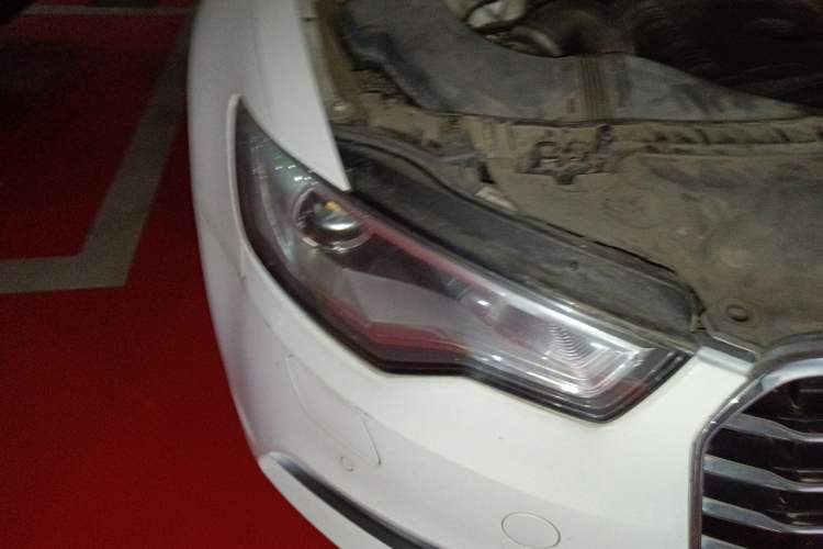 Used Audi A6L 2014 TFSI Standard Model Right Front Headlight