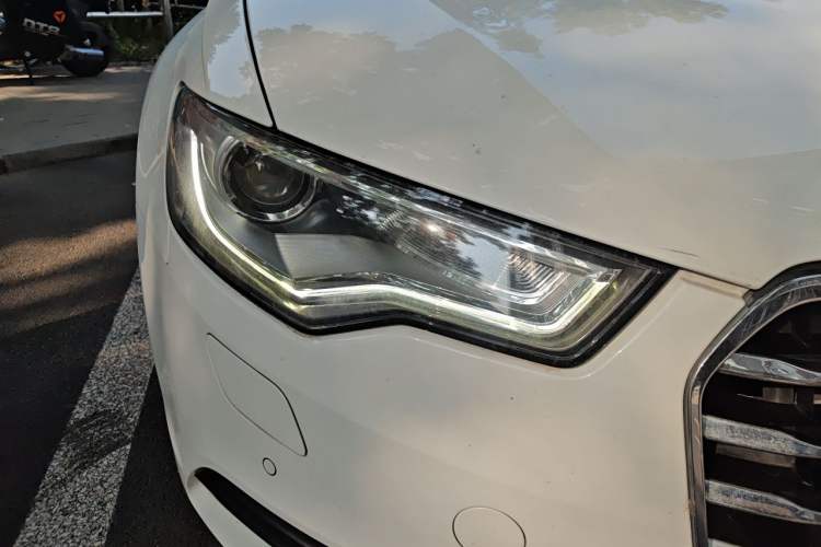 Used Audi A6L 2014 TFSI Standard Model Right Front Headlight