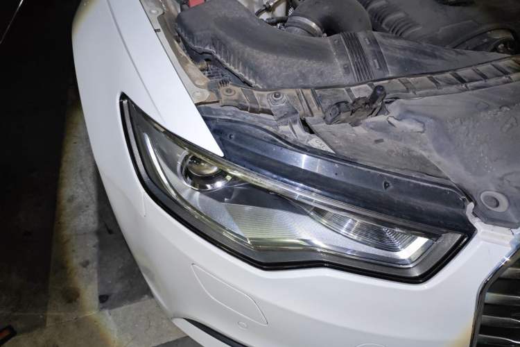 Used Audi A6L 2014 TFSI Standard Model Right Front Headlight