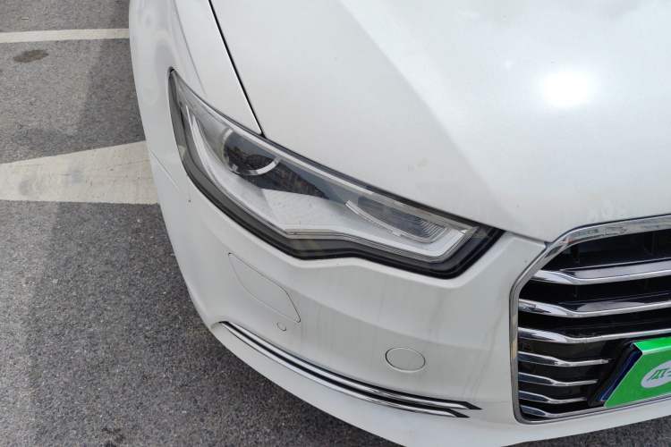 Used Audi A6L 2014 TFSI Standard Model Right Front Headlight