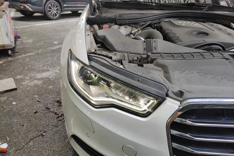 Used Audi A6L 2014 TFSI Standard Model Right Front Headlight