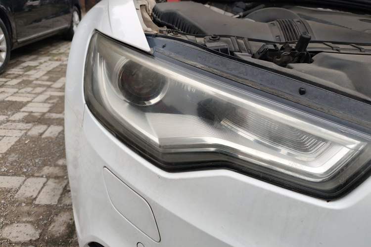 Used Audi A6L 2014 TFSI Standard Model Right Front Headlight