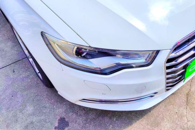 Used Audi A6L 2014 30 FSI Luxury Model Right Front Headlight