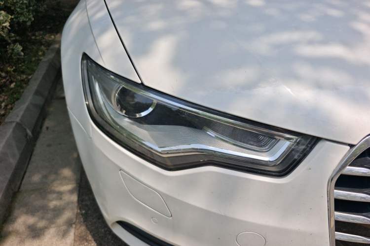 Used Audi A6L 2014 TFSI Standard Model Right Front Headlight