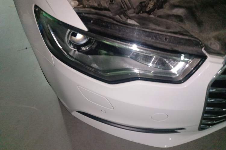 Used Audi A6L 2014 TFSI Standard Model Right Front Headlight