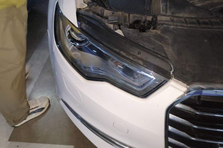 Used Audi A6L 2014 TFSI Standard Model Right Front Headlight