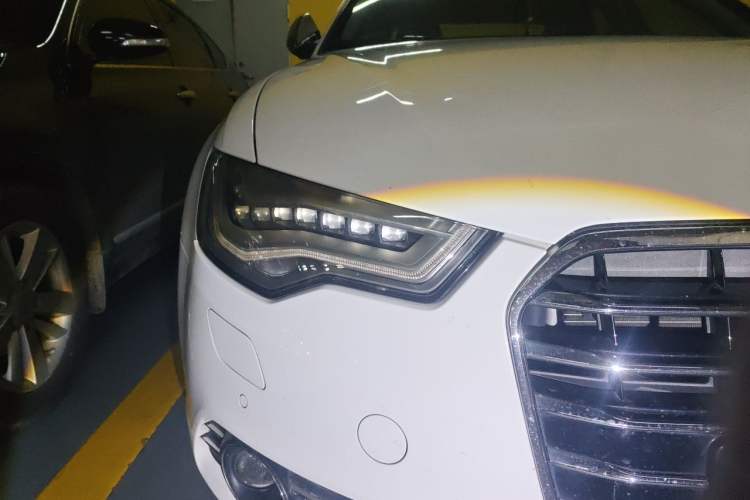 Used Audi A6L 2014 TFSI Standard Model Right Front Headlight