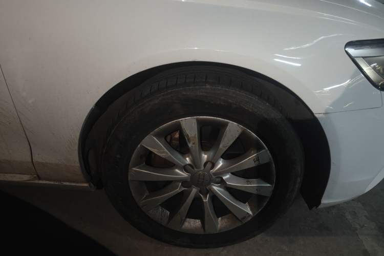 Used Audi A6L 2014 TFSI Standard Model Right Front Wheel Hub