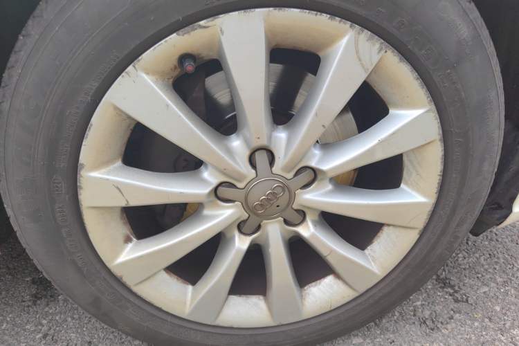 Used Audi A6L 2014 TFSI Standard Model Right Front Wheel Hub