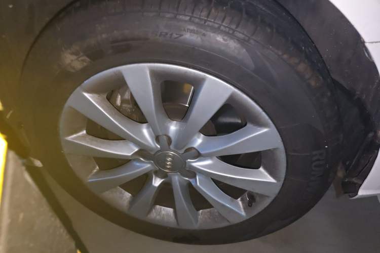Used Audi A6L 2014 TFSI Standard Model Right Front Wheel Hub