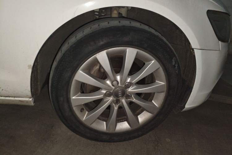 Used Audi A6L 2014 TFSI Standard Model Right Front Wheel Hub