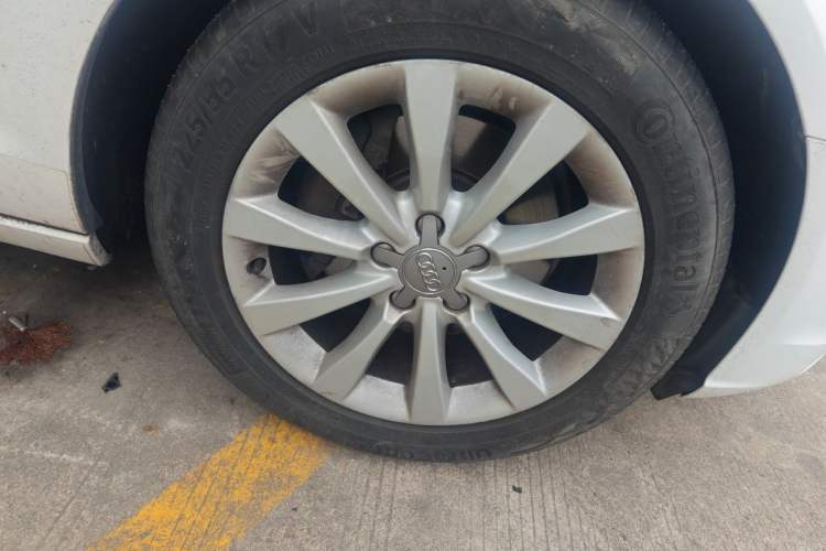 Used Audi A6L 2014 30 FSI Comfort Model Right Front Wheel Hub