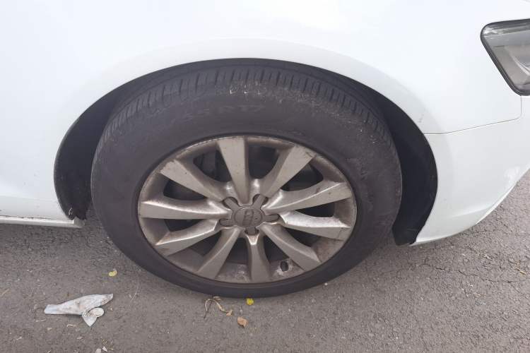 Used Audi A6L 2014 30 FSI Comfort Model Right Front Wheel Hub