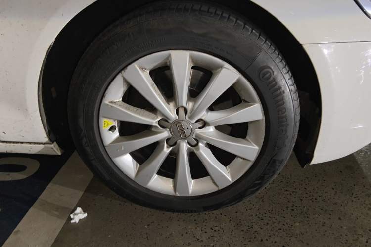 Used Audi A6L 2014 30 FSI Comfort Model Right Front Wheel Hub
