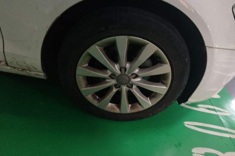 Used Audi A6L 2014 30 FSI Comfort Model Right Front Wheel Hub
