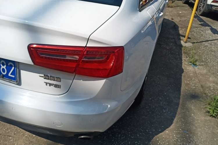 Used Audi A6L 2014 TFSI Standard Model Right Rear Taillight