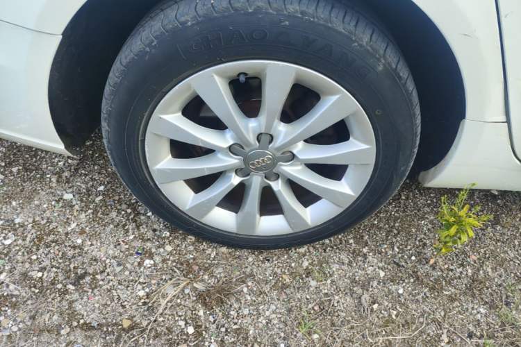 Used Audi A6L 2014 TFSI Standard Model Right Rear Wheel Hub