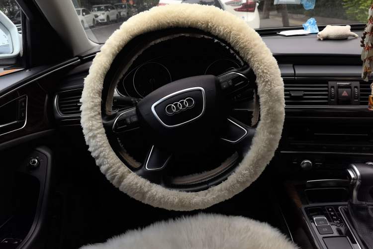 Used Audi A6L 2014 30 FSI Comfort Model Steering Wheel