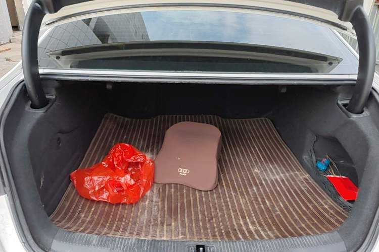 Used Audi A6L 2014 TFSI Standard Model Trunk
