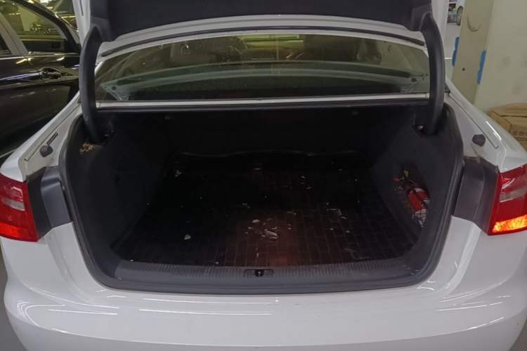 Used Audi A6L 2014 TFSI Standard Model Trunk