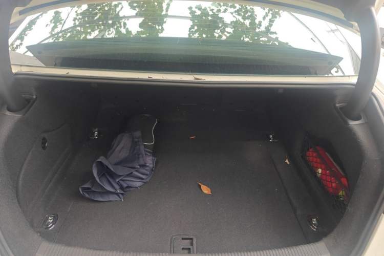 Used Audi A6L 2014 30 FSI Comfort Model Trunk