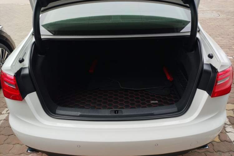 Used Audi A6L 2014 TFSI Standard Model Trunk