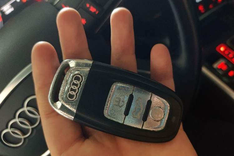 Used Audi A6L 2014 TFSI Comfort Model Vehicle Key