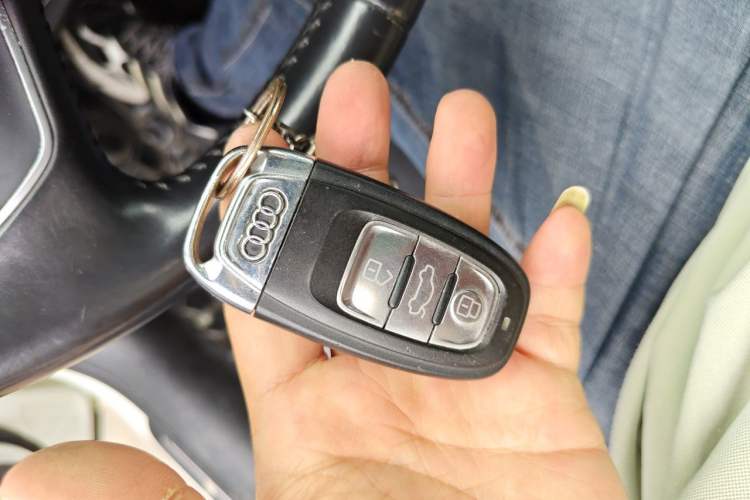 Used Audi A6L 2014 30 FSI Comfort Model Vehicle Key