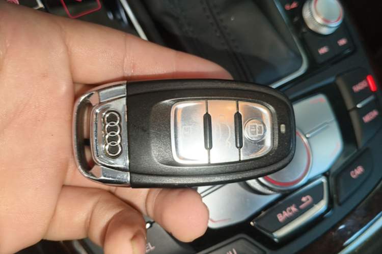 Used Audi A6L 2014 30 FSI Comfort Model Vehicle Key